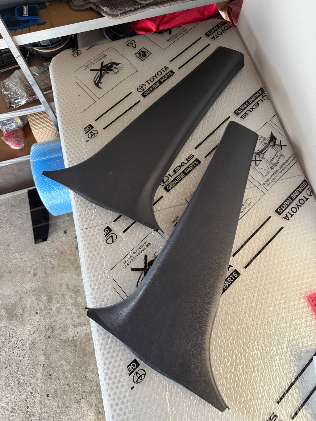 TOYOTA JZX100 CENTRE PILLAR TRIMS (OEM)