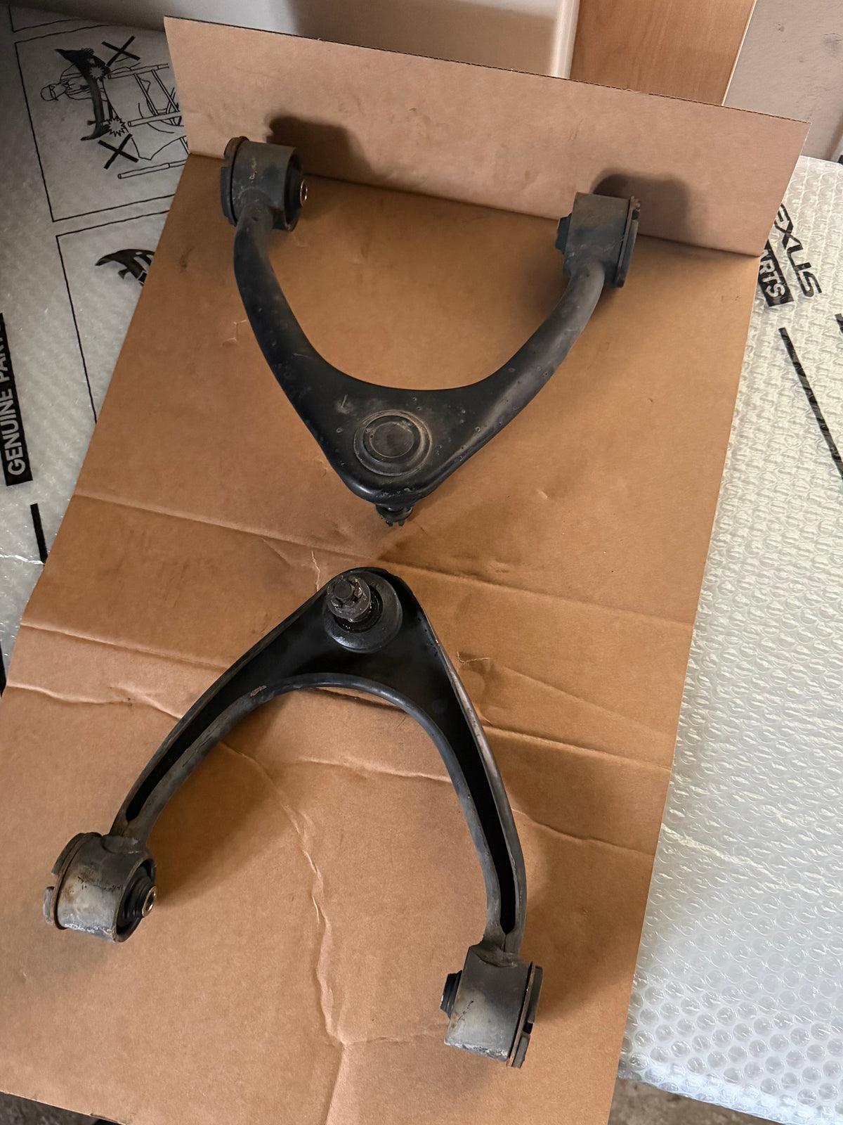 TOYOTA JZX100 FRONT UPPER ARMS