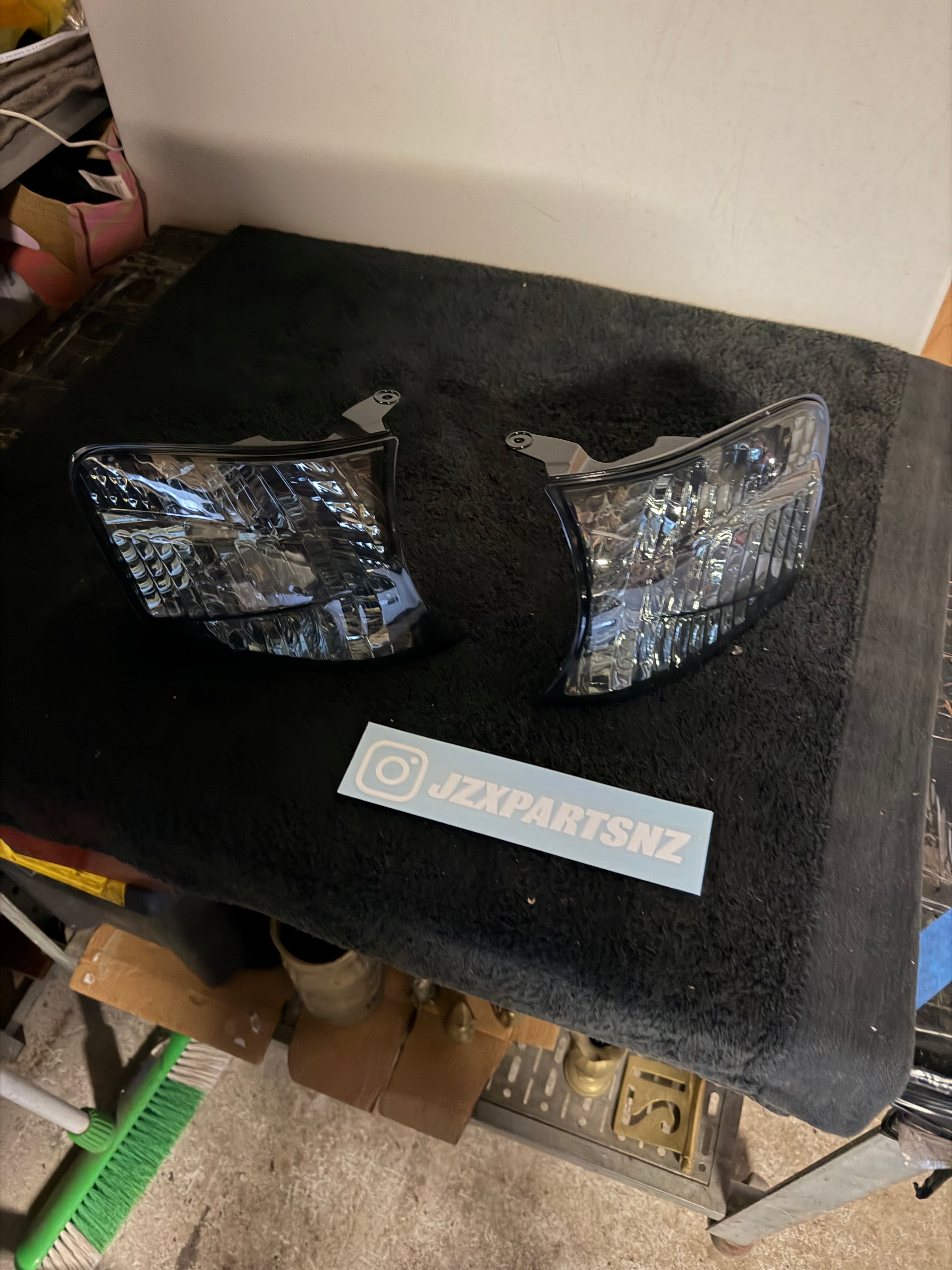 Toyota Chaser Corner Lights