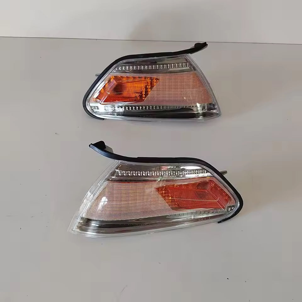 Toyota Mark II Corner Lights