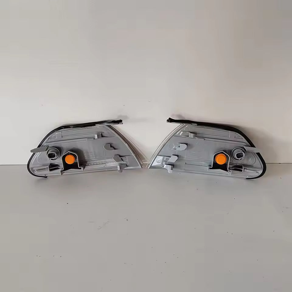 Toyota Mark II Corner Lights